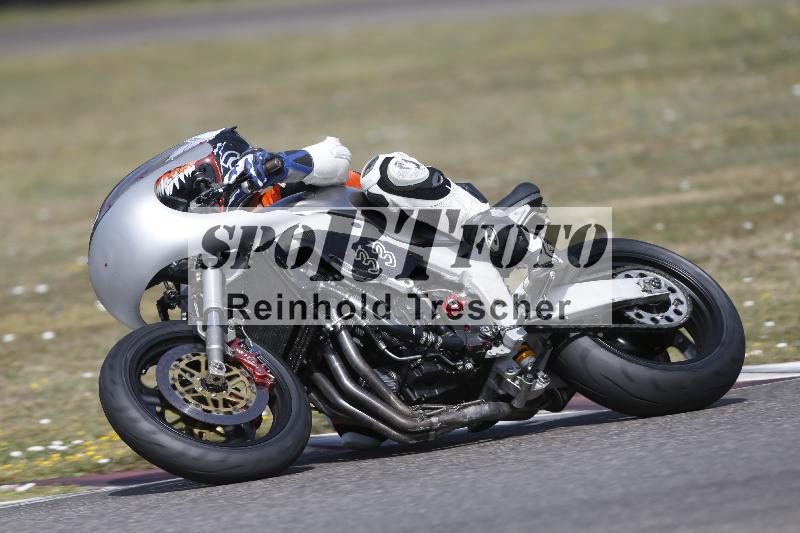 /37 09.08.2026  Pluess Motosport ADR/Freies Fahren/33
